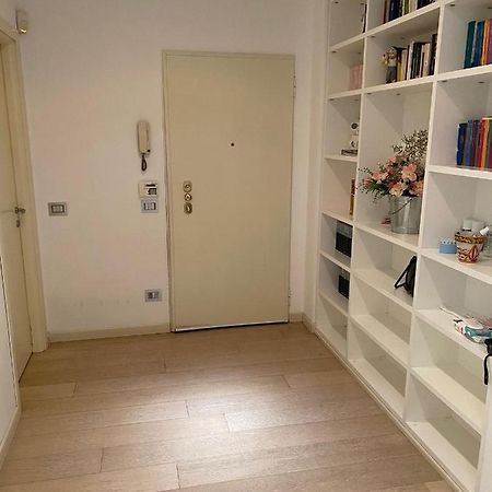 Lovely Apartment In The New Porta Nuova Area 米兰 外观 照片