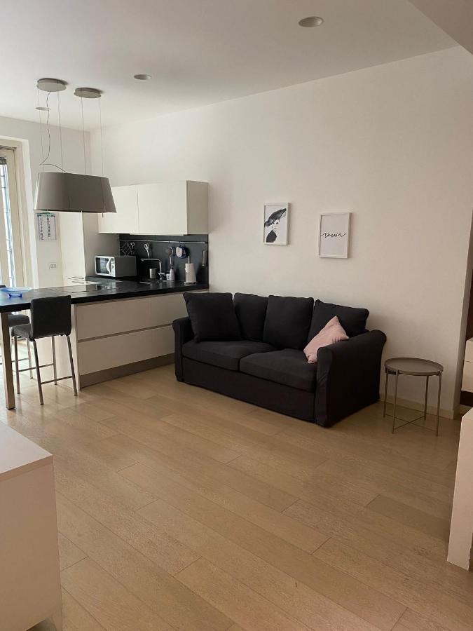Lovely Apartment In The New Porta Nuova Area 米兰 外观 照片