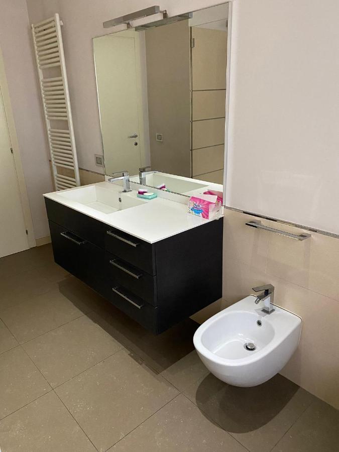 Lovely Apartment In The New Porta Nuova Area 米兰 外观 照片